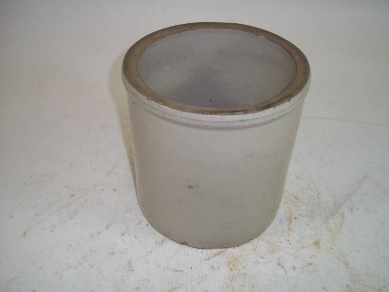 lot 155 image: One Gallon Butter Crock