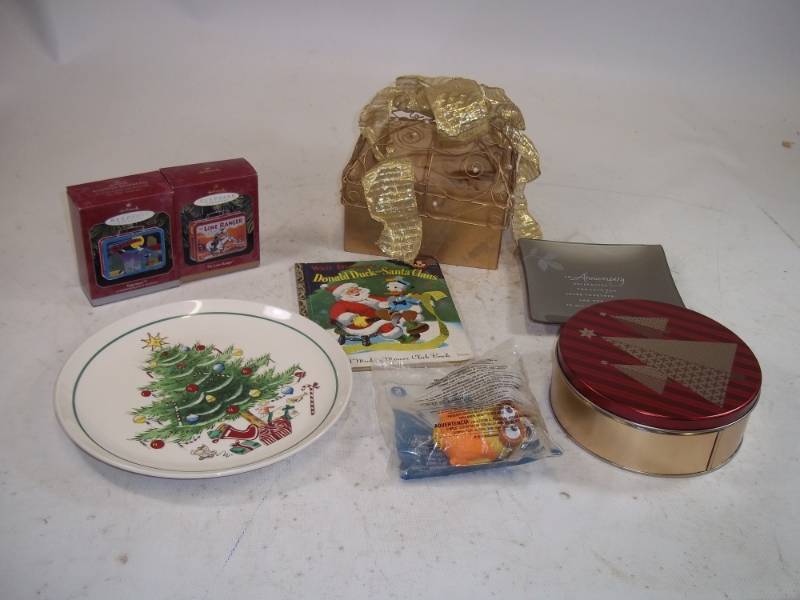 lot 160 image: Christmas ornaments, book, plate and tin