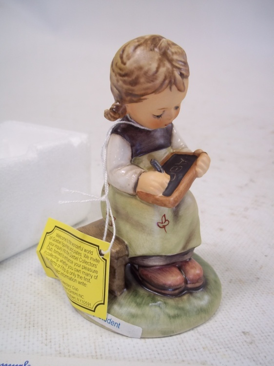 lot 31 image: Vintage Goebel Hummel Busy Student 1960s