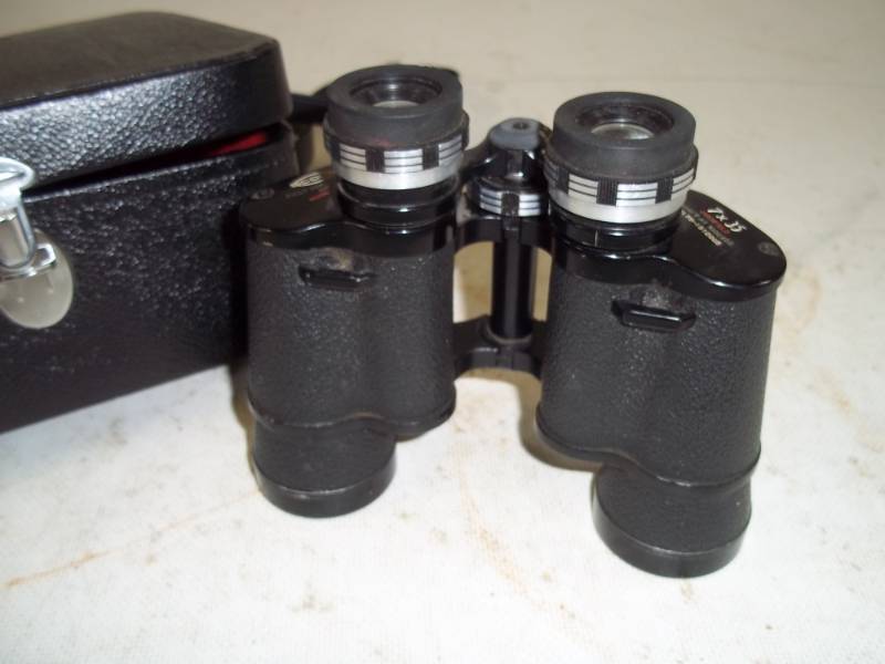 lot 46 image: Vintage 7 x 35 Overfield Scope binoculars Fully coated Amber with case