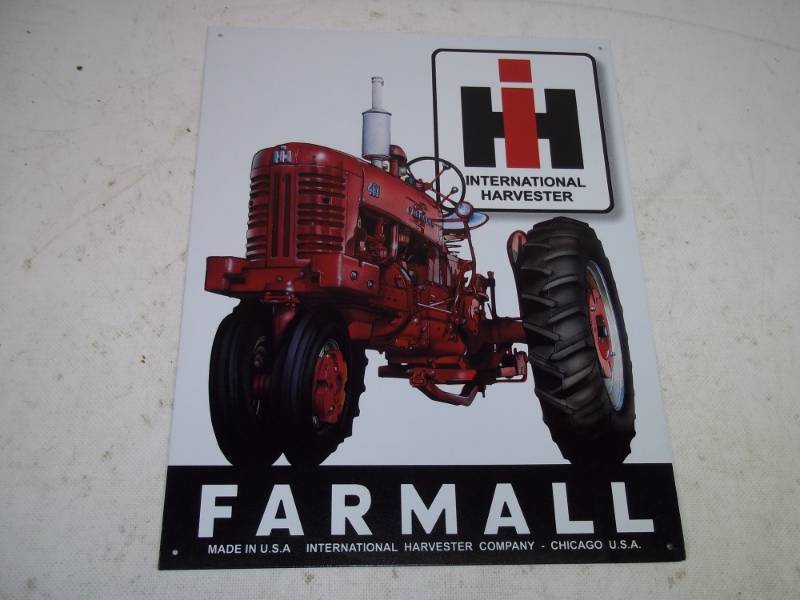 lot 55 image: Reproduction IH Farmall Tin Sign. 12.5 x 16
