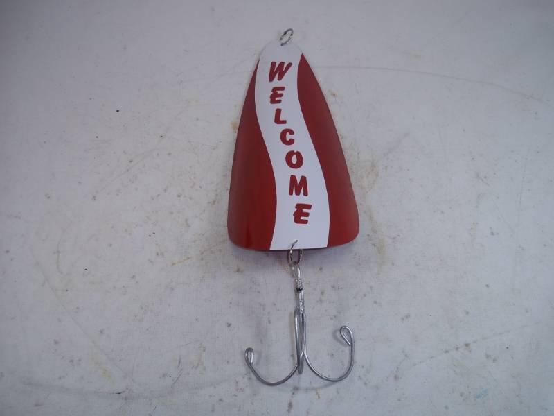 lot 59 image: Welcome Dare Devil Lure 24 Tall