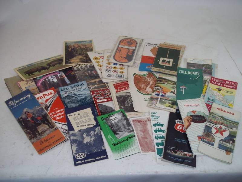 lot 81 image: Vintage Road Maps and Souvenir brochures