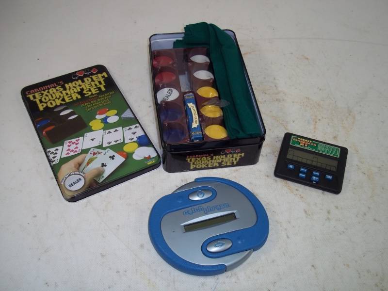 lot 186 image: Texas Holdem, Electronic Black Jack and Electronic Catch Phrase Games