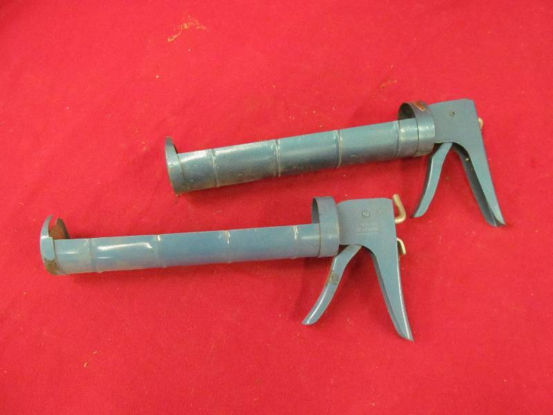 Chalking guns