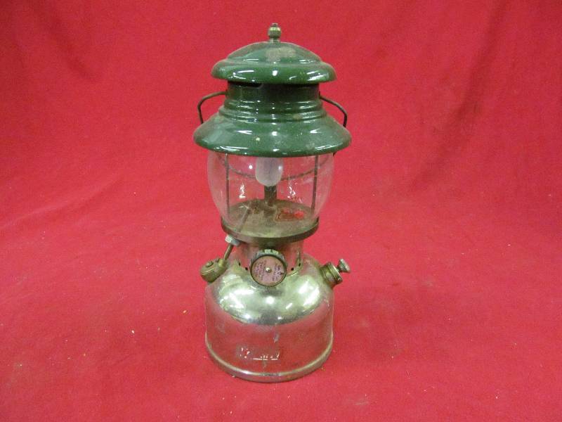 Coleman lantern