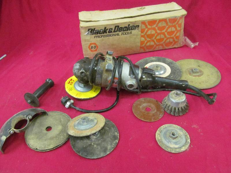 Black N Decker sander