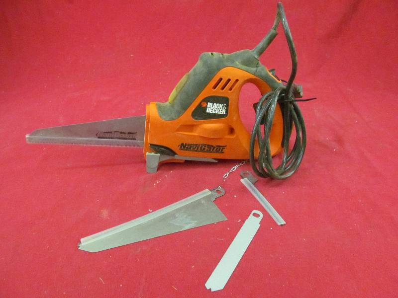 Black N Decker Navigator saw jig