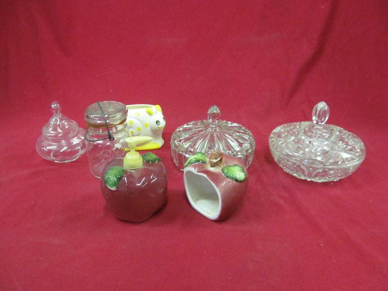 candy dishes