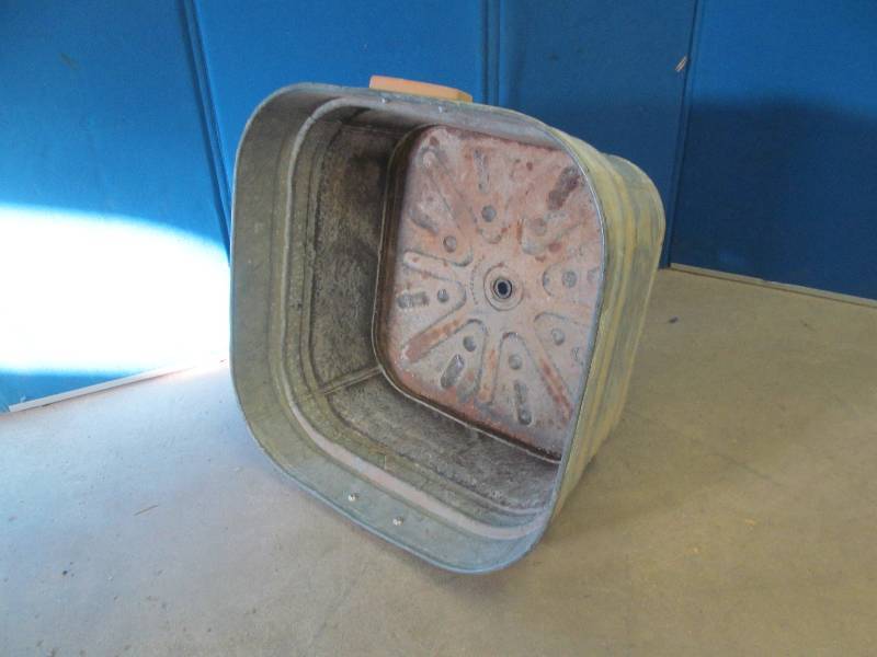 vintage wash tub