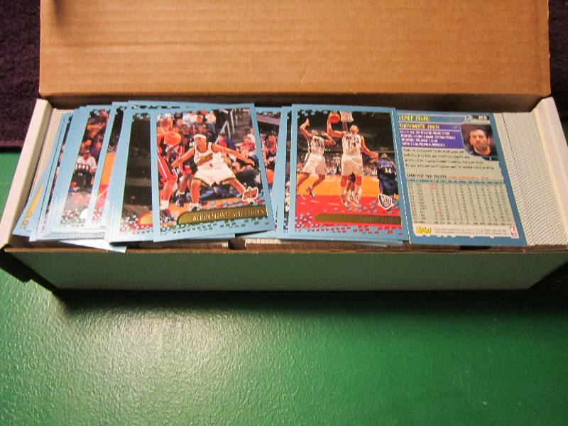 Box of 2001 - 2002 Topps basketball...