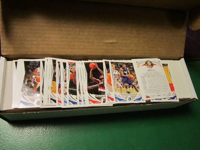 Box of 2004 - 2005 Topps basketball...