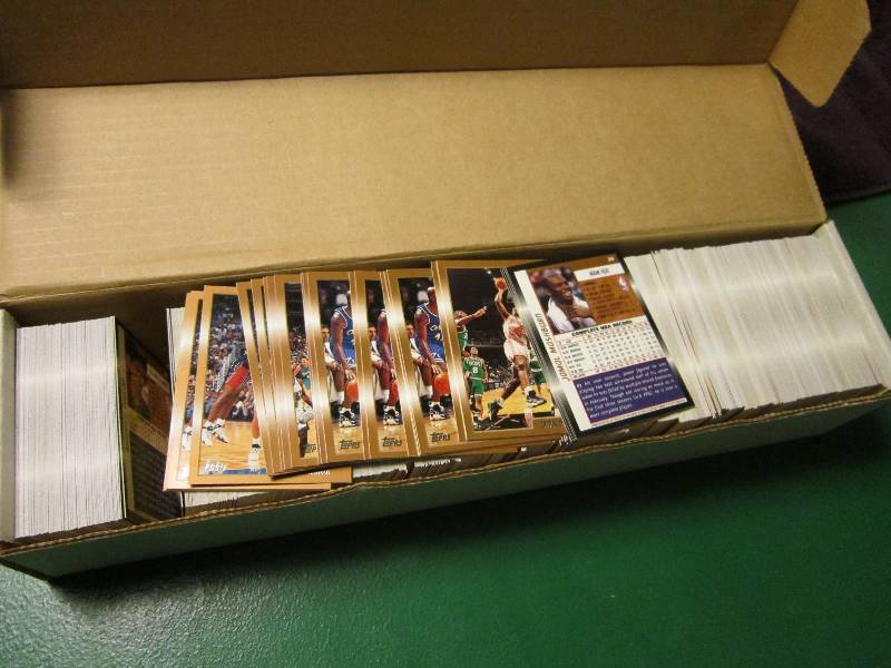 Box of 1998 - 1999 Topps basketball...
