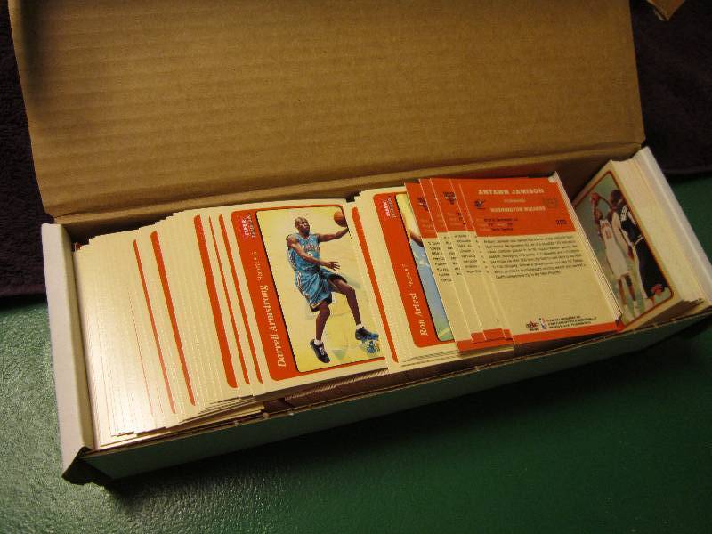 Box of 2004 - 2005 Fleer Tradition ...