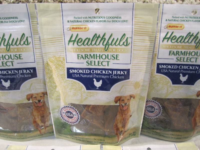 lot 76 image: Lot of 5 Bags Smoked Chicken Jerky ...