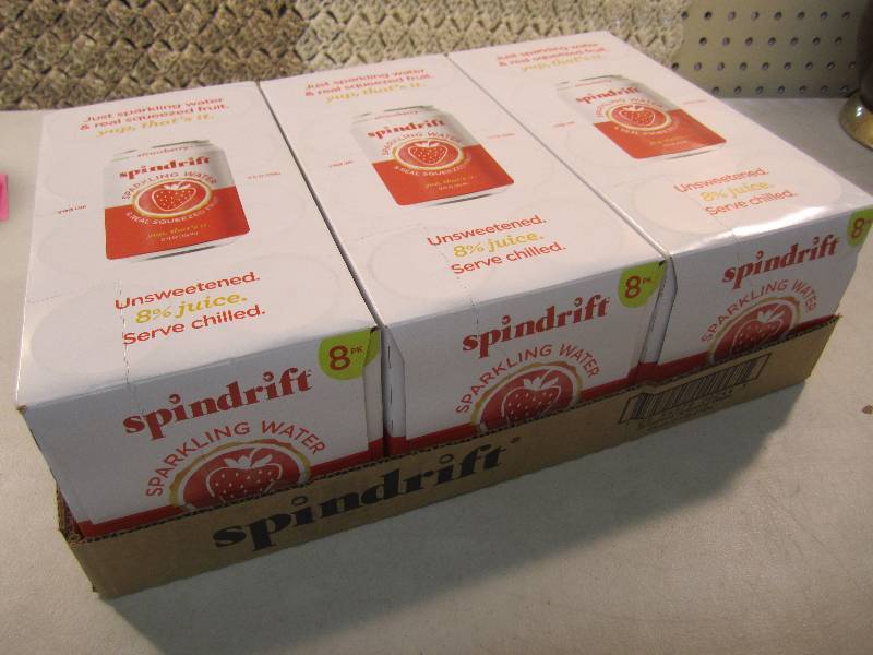 lot 110 image: Lot of 3 - 8 Packs Spindrift Sparkl...