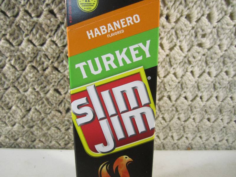 lot 121 image: Box of 24 Slim Jim Sticks Habanero ...