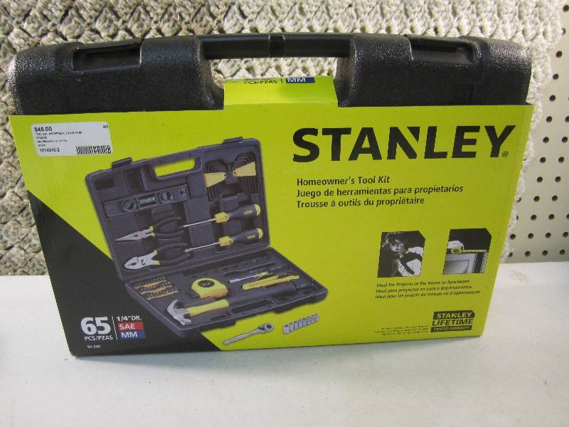 lot 152 image: Stanley 65 piece Tool Kit in Case L...
