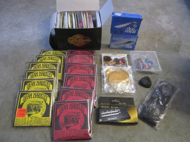 lot 195 image: Lot of Misc Guitar Strings, Picks a...