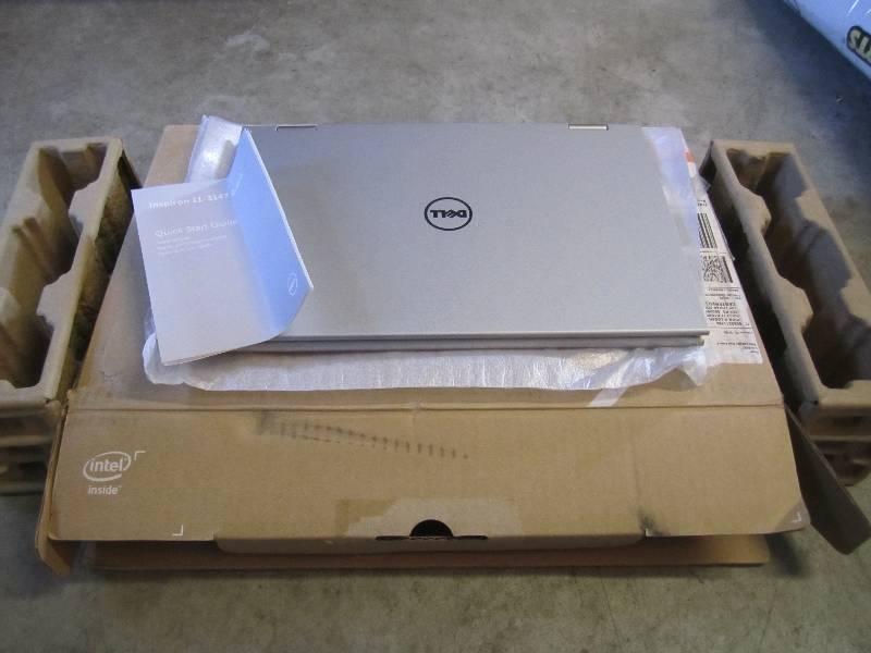 lot 197 image: Dell Laptop Computer Model P20T Ope...