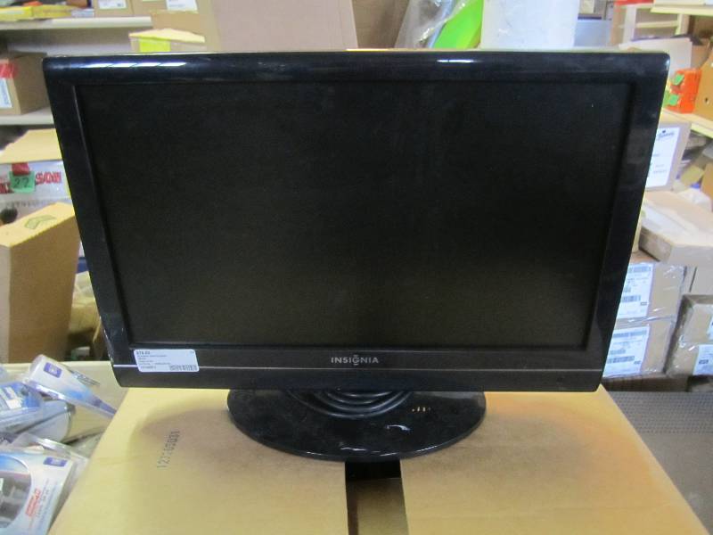 lot 242 image: Insignia 19 TV Tested and powers o...