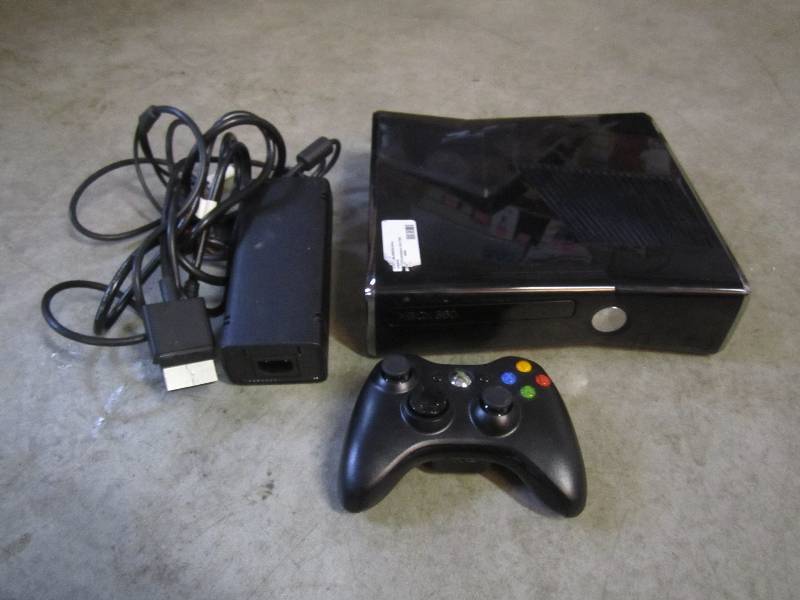 lot 246 image: X Box 360 Gaming System with Contro...