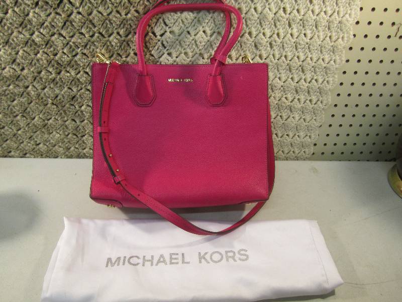 lot 268 image: Michael Kors PurseHandbag in Draws...