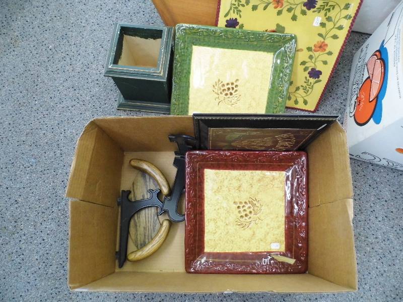 lot 55 image: Wood Trivets - Plates - Trays
