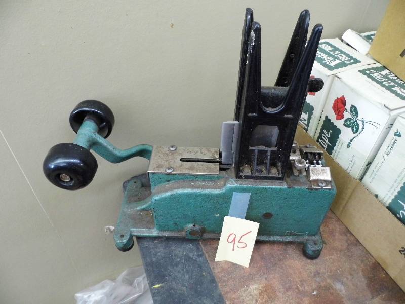 lot 95 image: Pick Machine