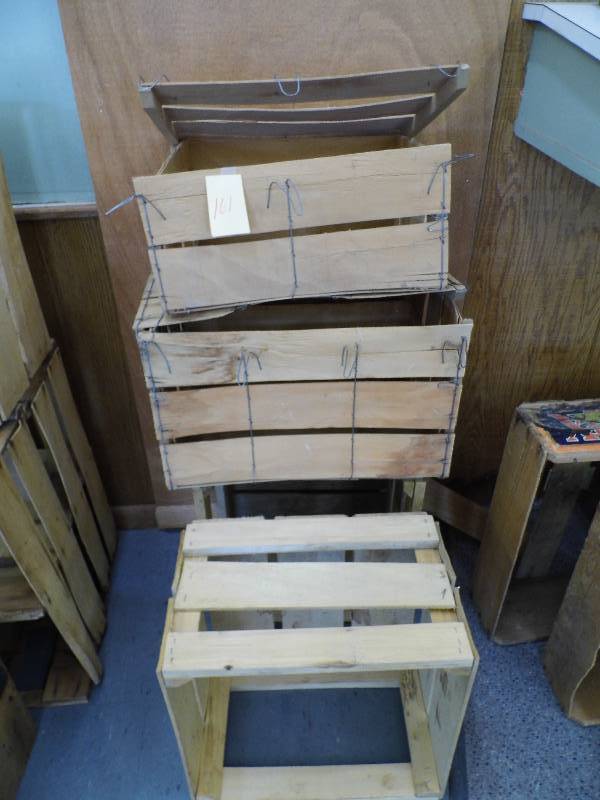lot 161 image: Assorted Crates