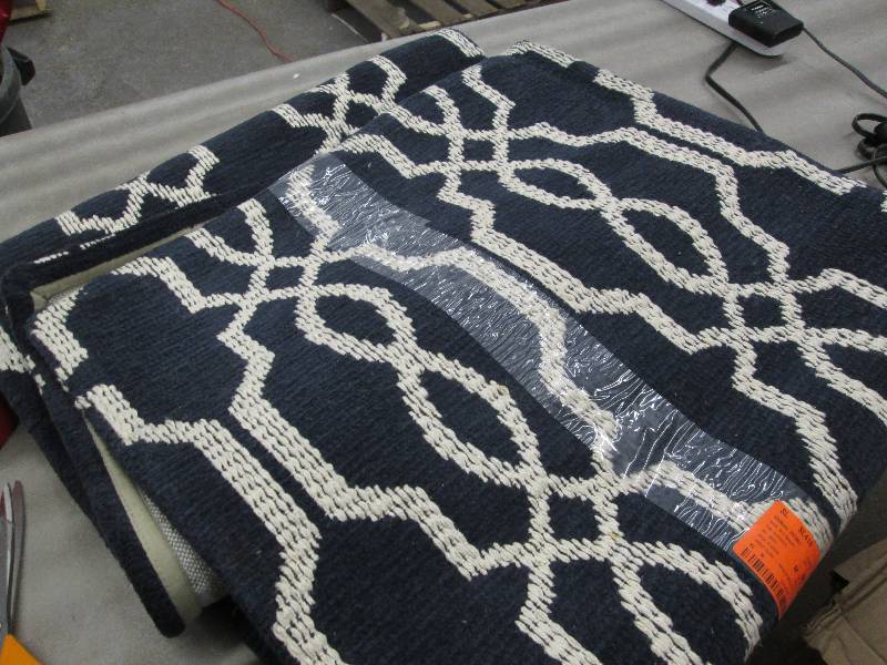 lot 63 image: Home Decorators Collection 2x7 Ft K...