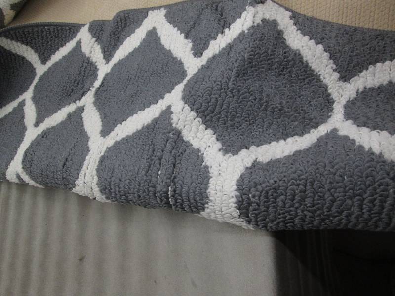 lot 65 image: RubberBacked  5x7 ft Grey Patterned...
