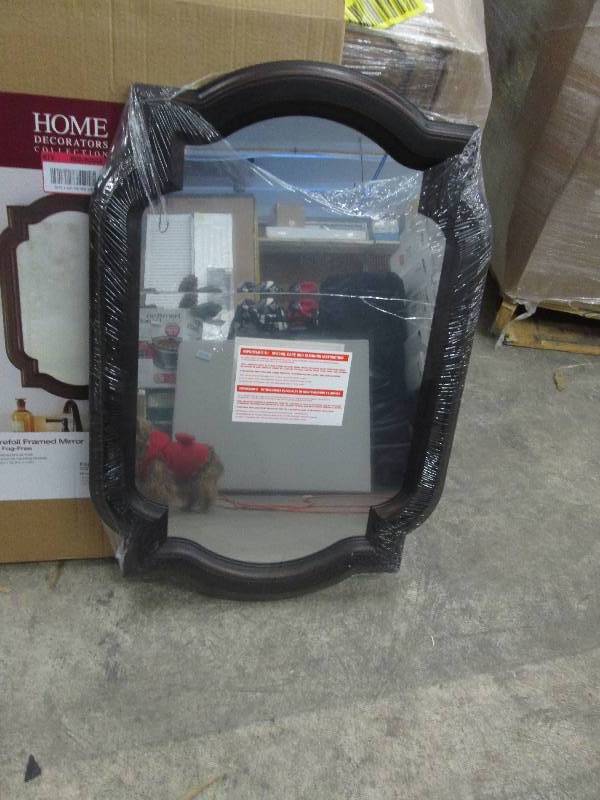 lot 69 image: Home Decorators Collection decorati...