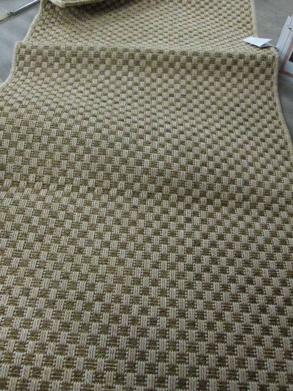 lot 119 image: Home Decorators Collection 23x40 in...