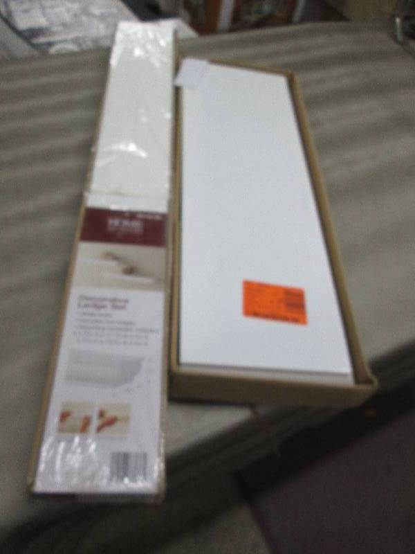 lot 138 image: 24 inch Floating Shelf, Decorative ...