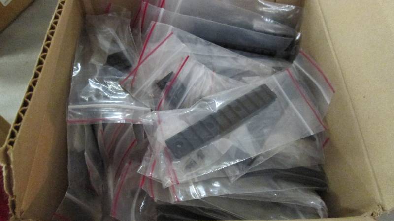 lot 270 image: Box of 100 UBERTI SILVERBOY Rifle S...