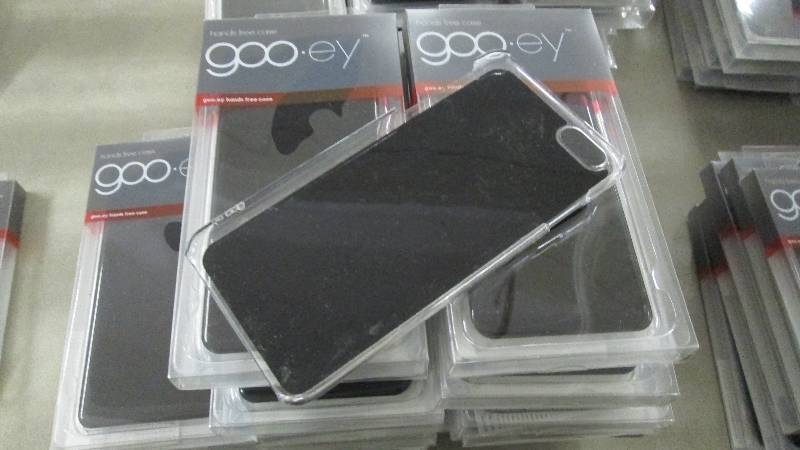 lot 311 image: 25 Black Goo-ey iPhone 66S Plus Ha...