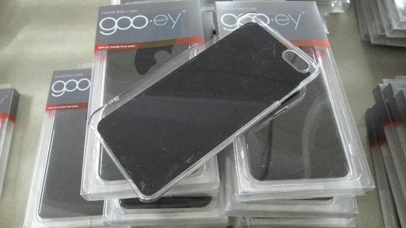 lot 313 image: 25 Black Goo-ey iPhone 66S Plus Ha...