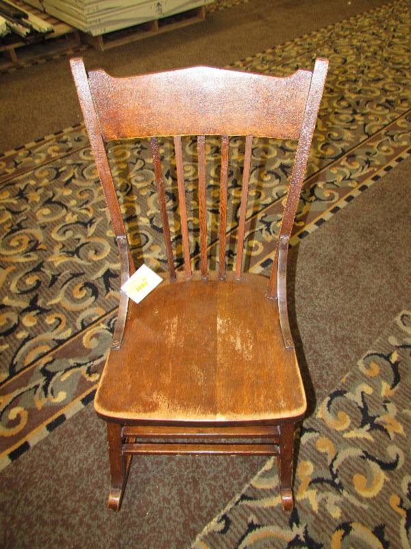 VINTAGE ROCKING CHAIR