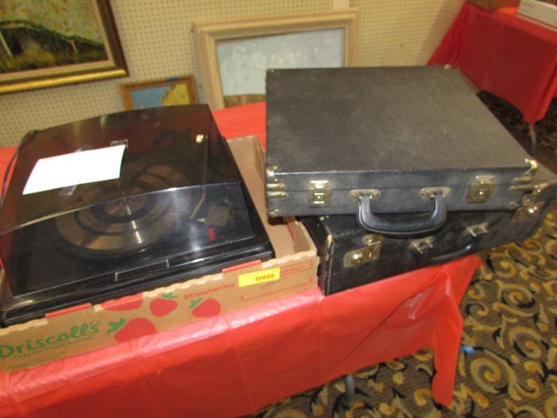 VINTAGE TURN TABLE, NOT WORKING, TWO HARD SIDED CASES