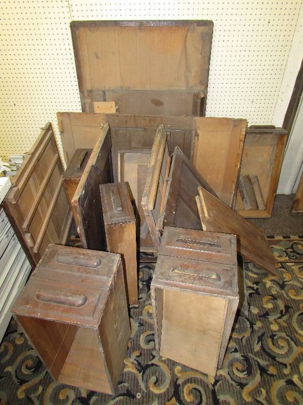 ANTIQUE DESK
