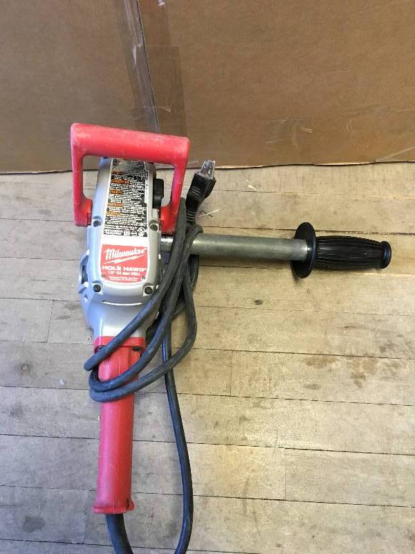 lot 4 image: Milwaukee 7.5 amp 12 in. Hole Hawg Heavy Duty Drill used in very good condition
