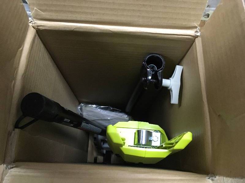 lot 62 image: Ryobi 10 in. 40-Volt Lithium-Ion Cordless Pole Saw - 2.6 Ah Battery and Charger