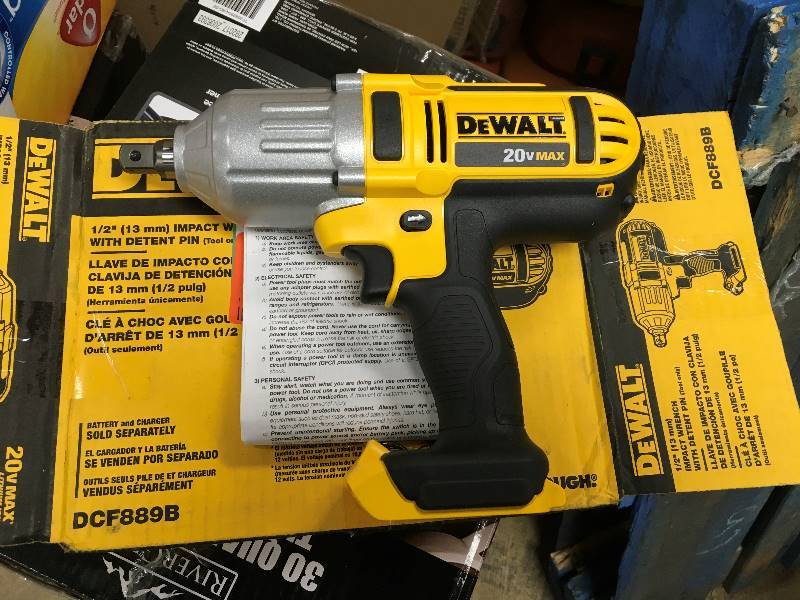 lot 70 image: DeWalt 20-Volt MAX Lithium-Ion Cordless 12 in. High Torque Impact Wrench with Detent Pin (tool Only) New