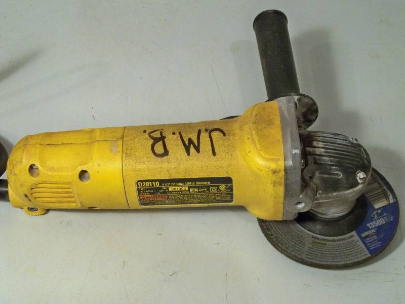 DeWALT Angle Grinder | J\u0026M #4 Lionel 