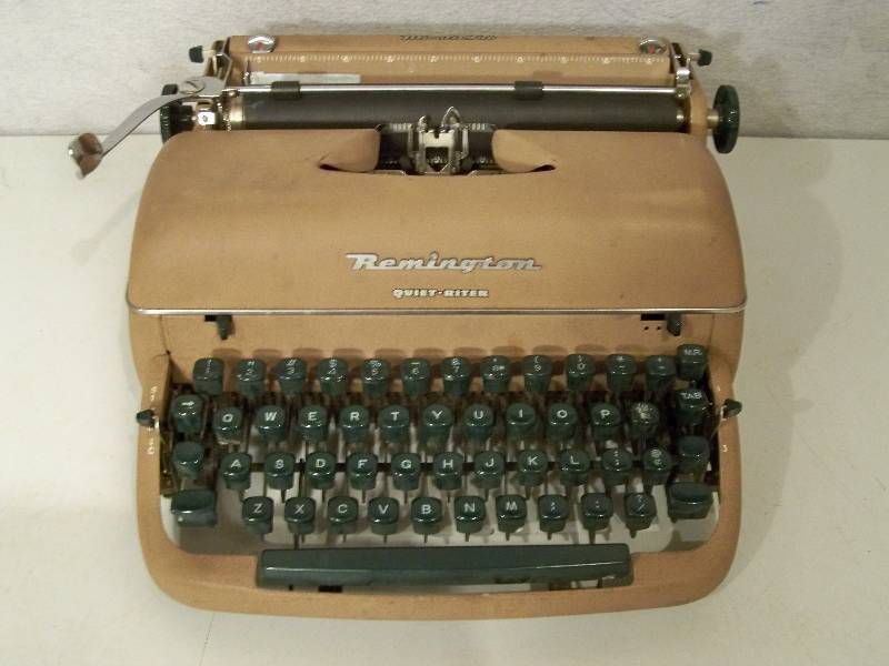 lot 14 image: Remington Typewritter