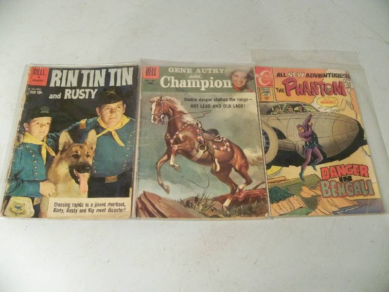 lot 42 image: Vintage Comic Books