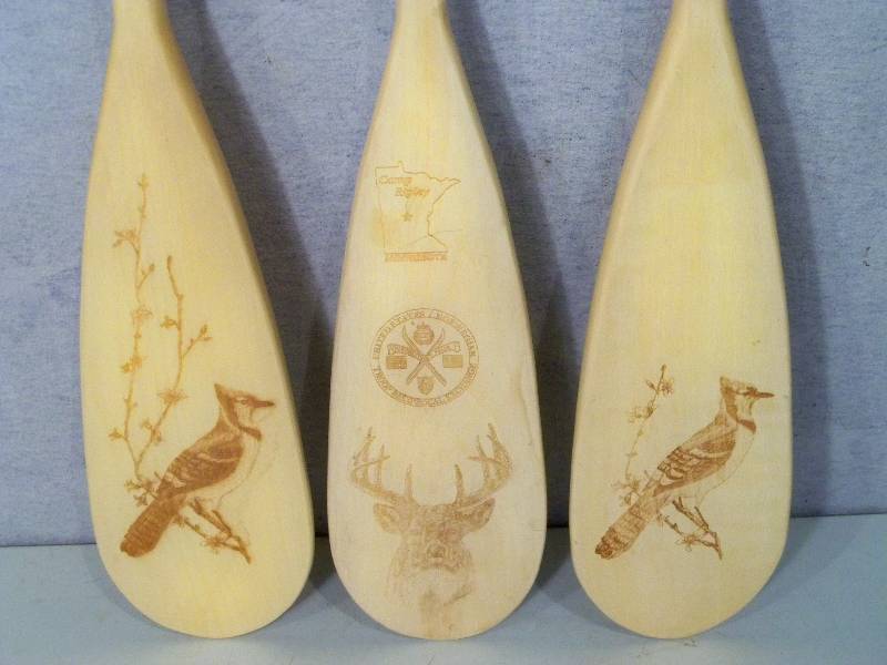 lot 44 image: Wood Paddles