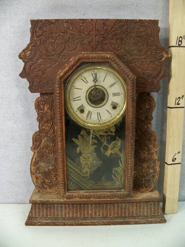 lot 60 image: Gingerbread Clock