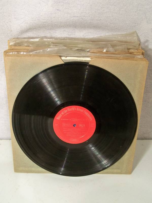 lot 64 image: Old Records